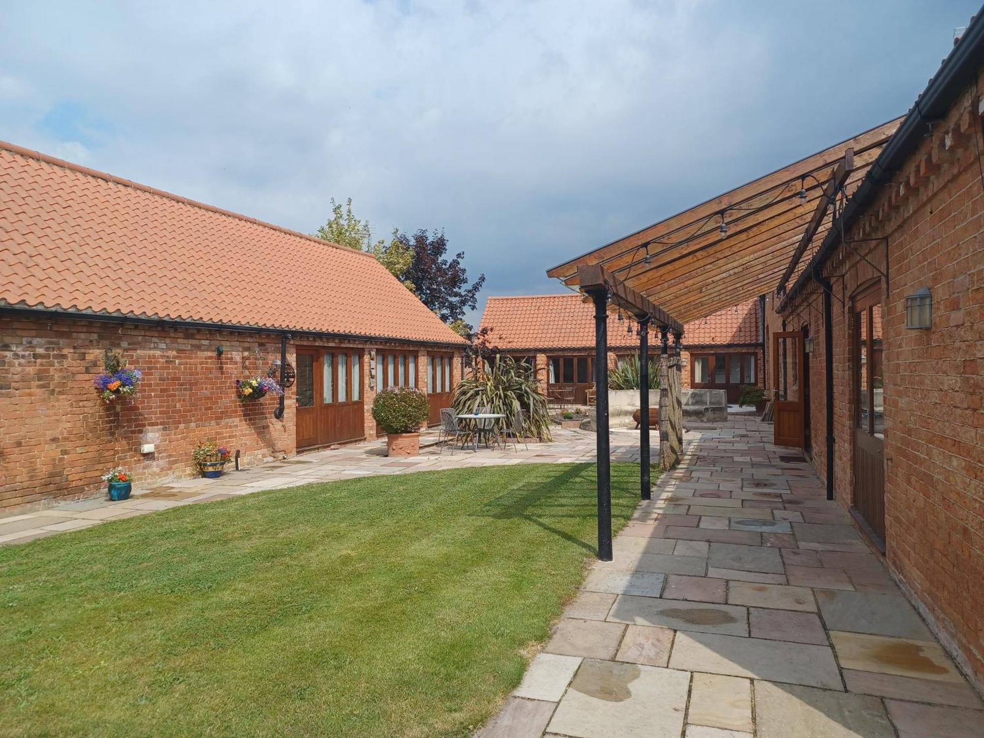 Woodlands Holiday Homes South Clifton Exterior foto